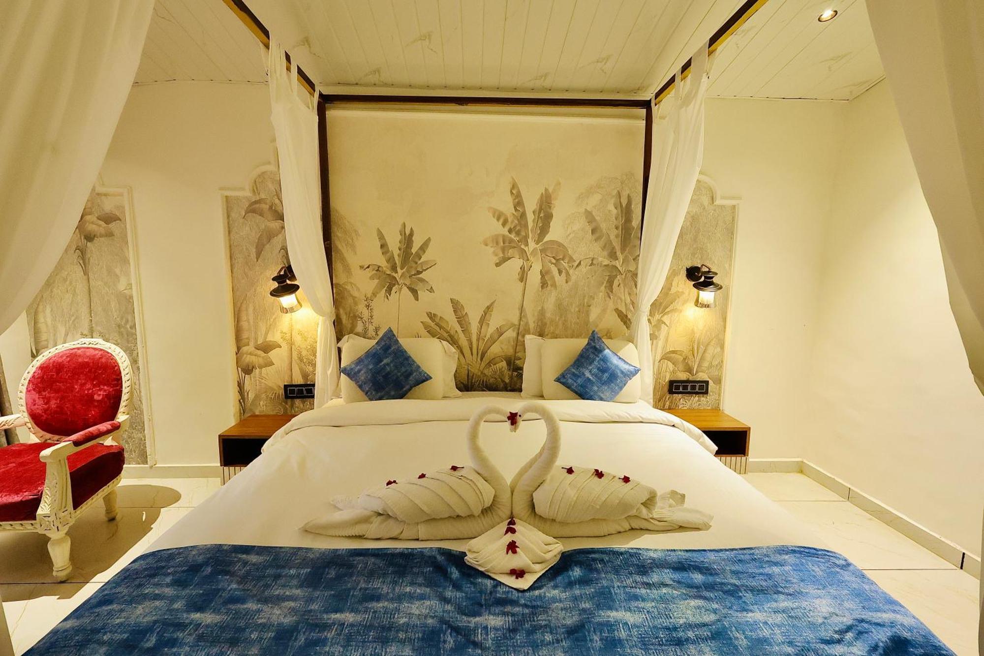Riverview Tent Resort Kevadia Bagian luar foto