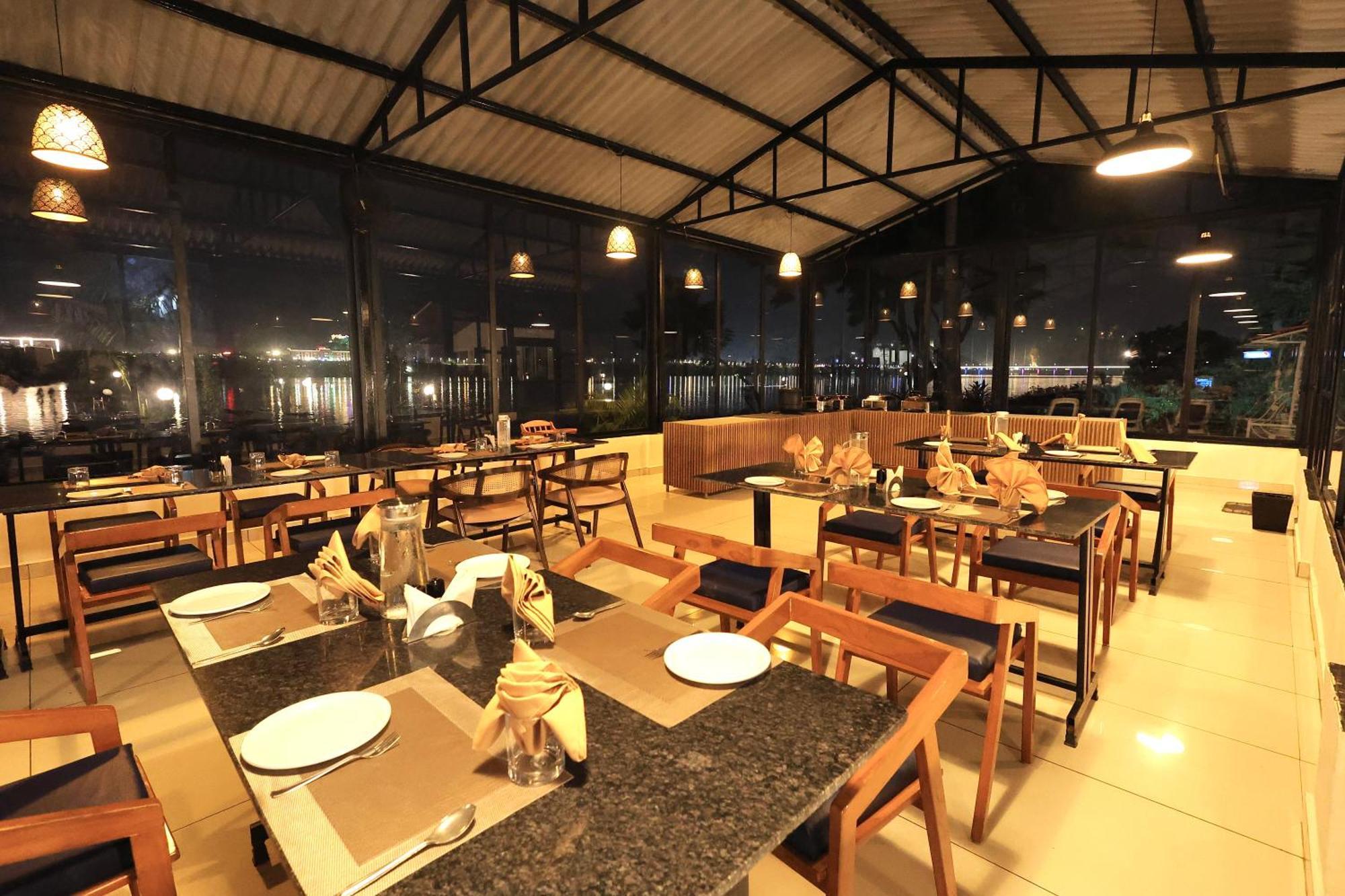 Riverview Tent Resort Kevadia Bagian luar foto