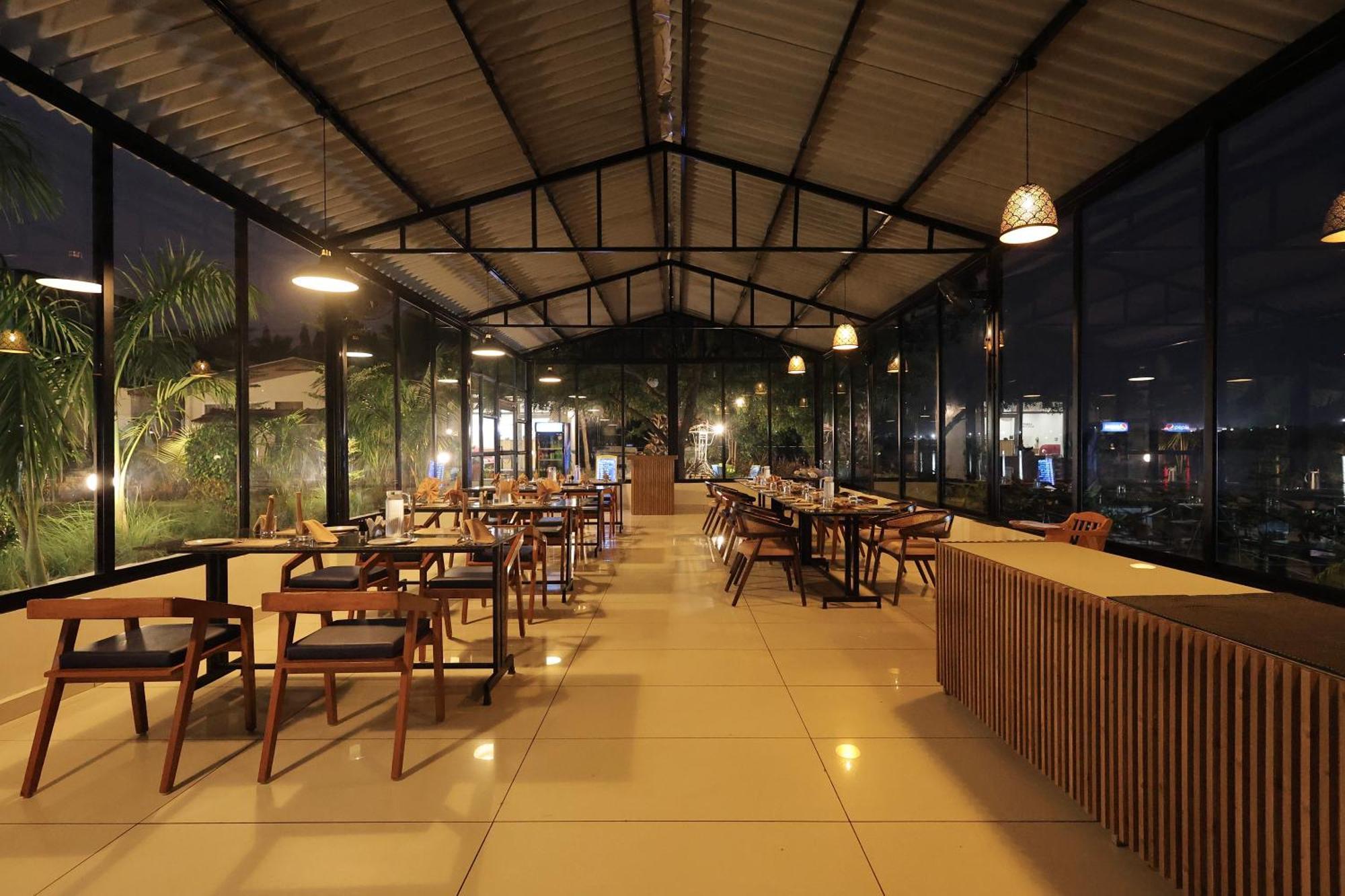 Riverview Tent Resort Kevadia Bagian luar foto