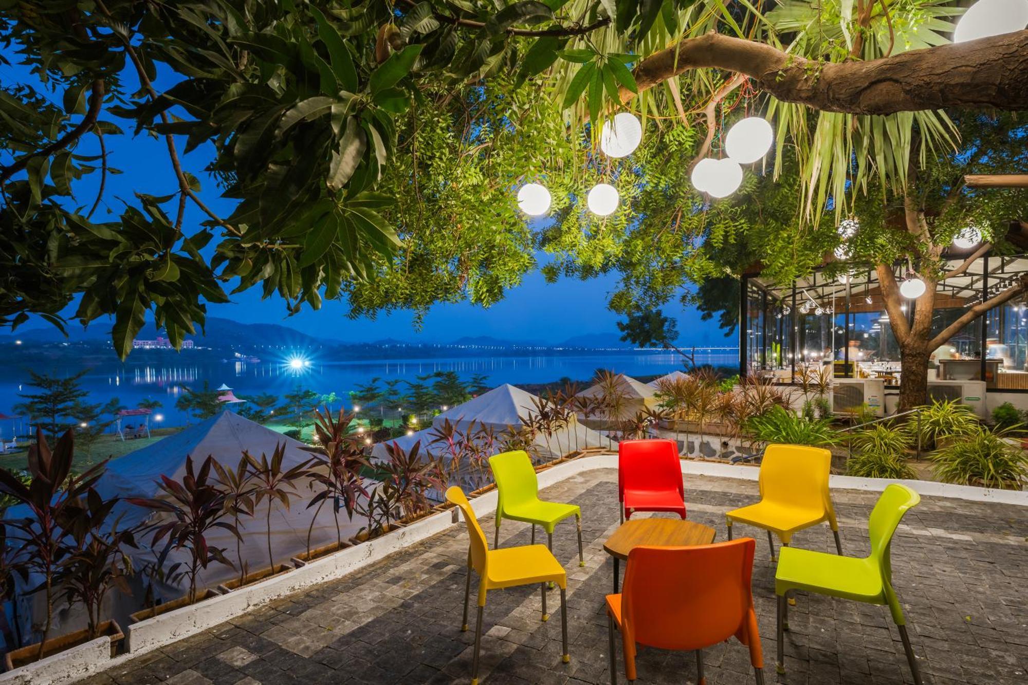 Riverview Tent Resort Kevadia Bagian luar foto