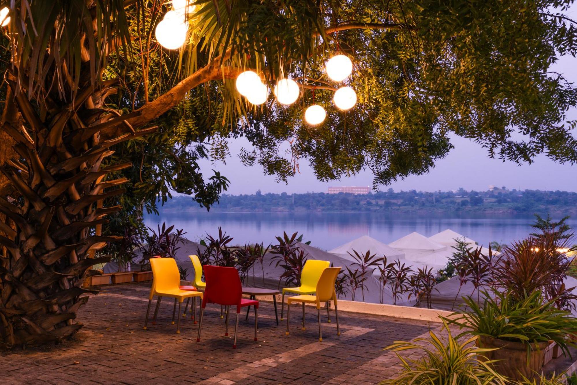 Riverview Tent Resort Kevadia Bagian luar foto