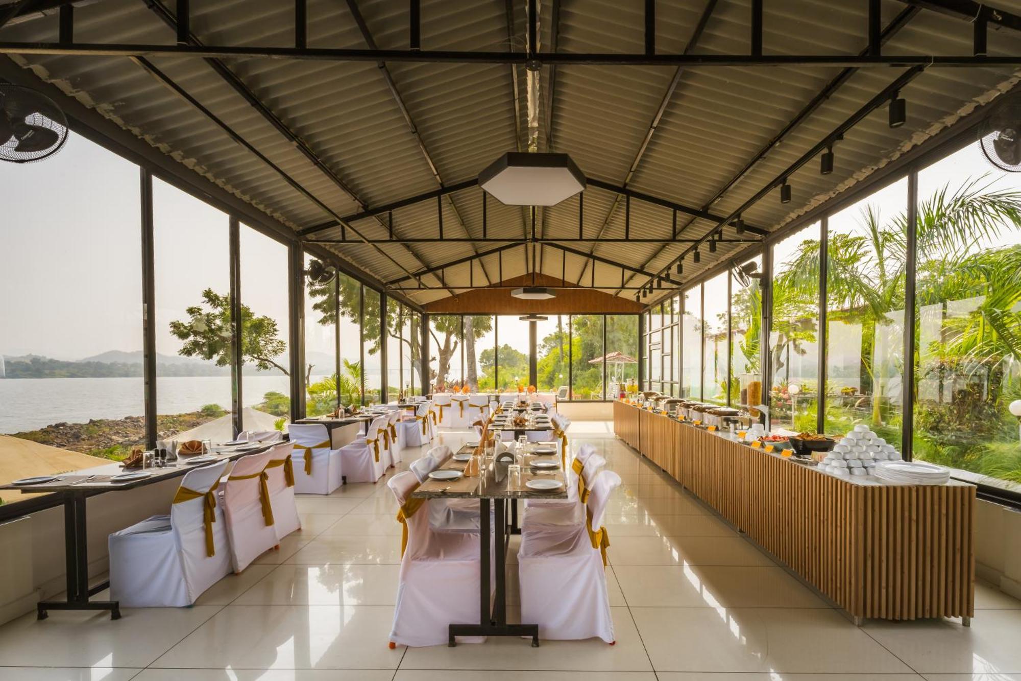 Riverview Tent Resort Kevadia Bagian luar foto
