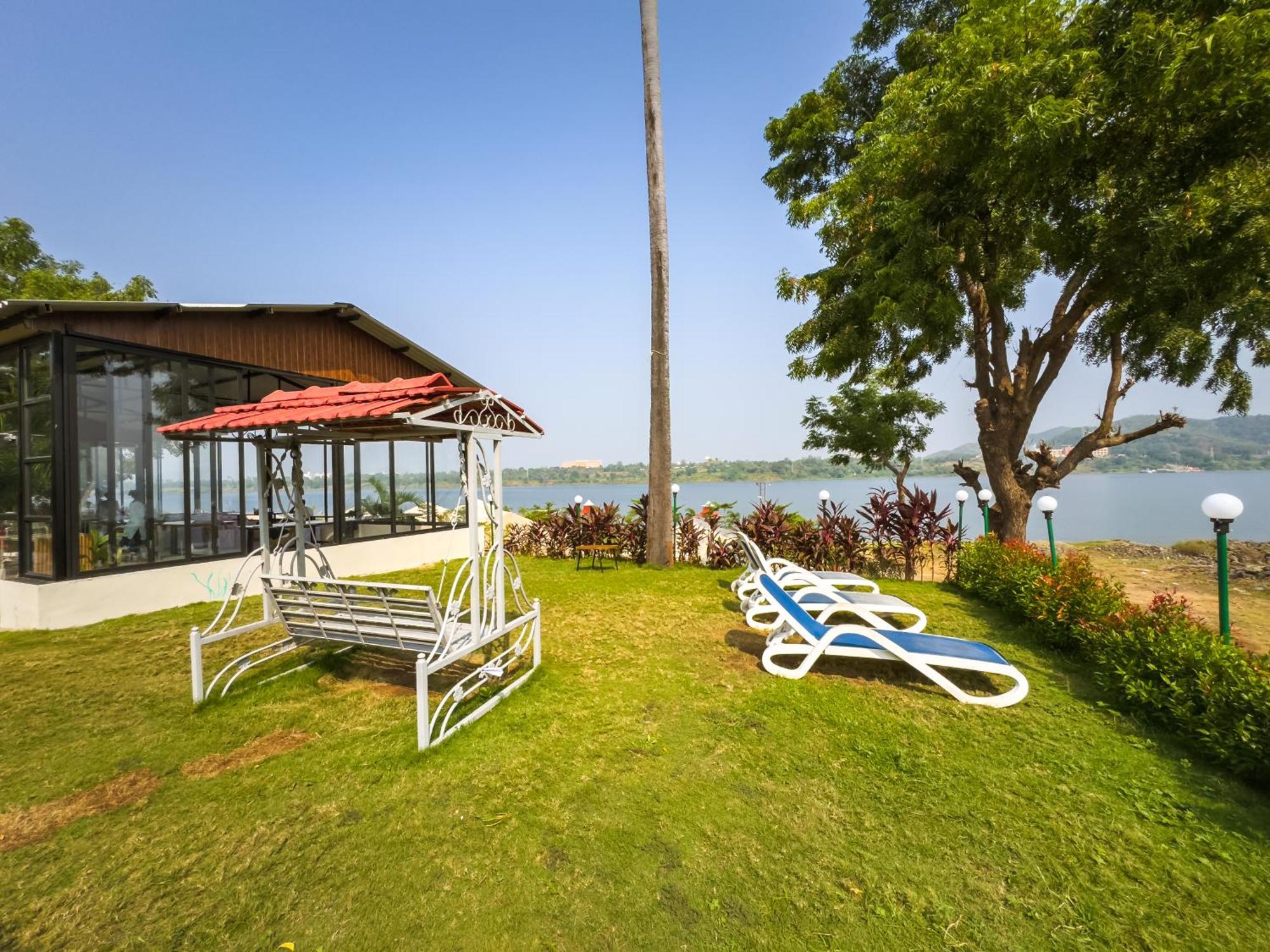 Riverview Tent Resort Kevadia Bagian luar foto