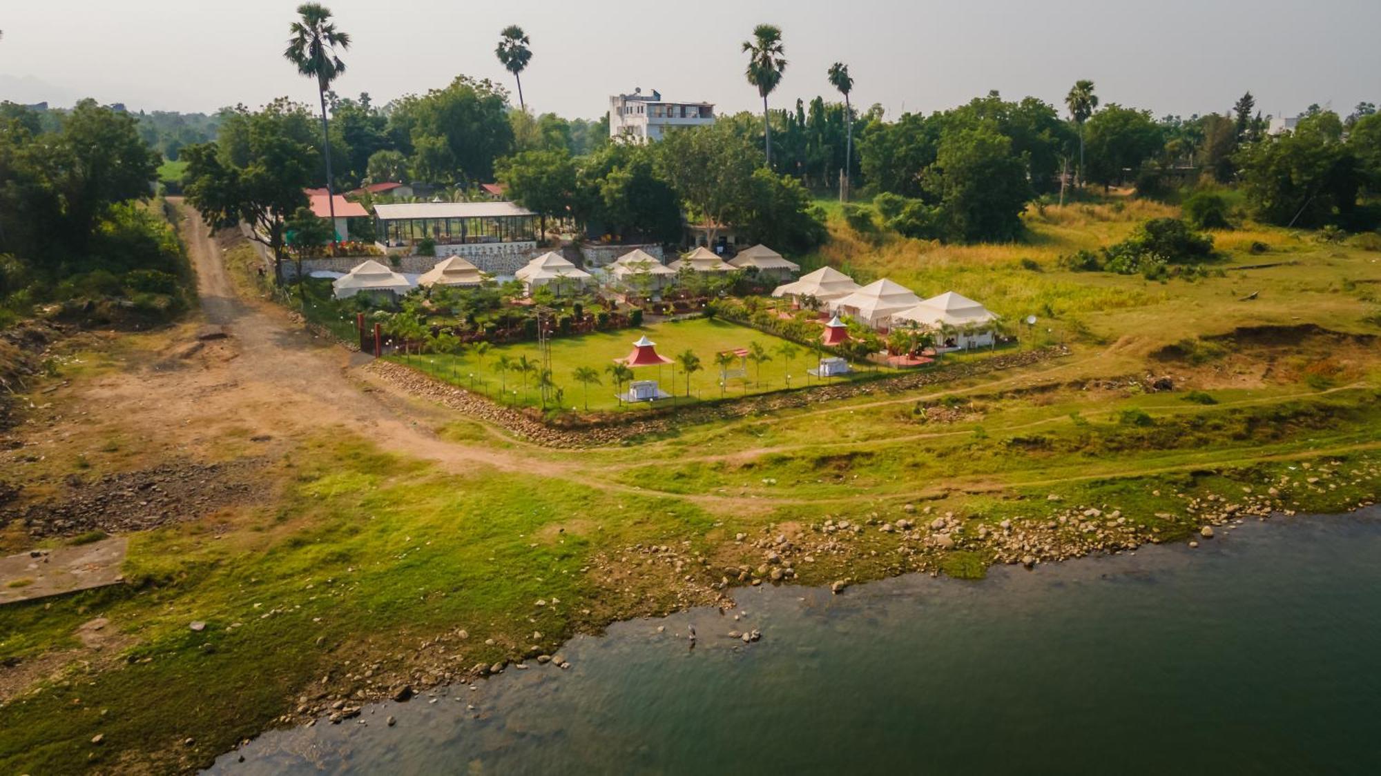 Riverview Tent Resort Kevadia Bagian luar foto