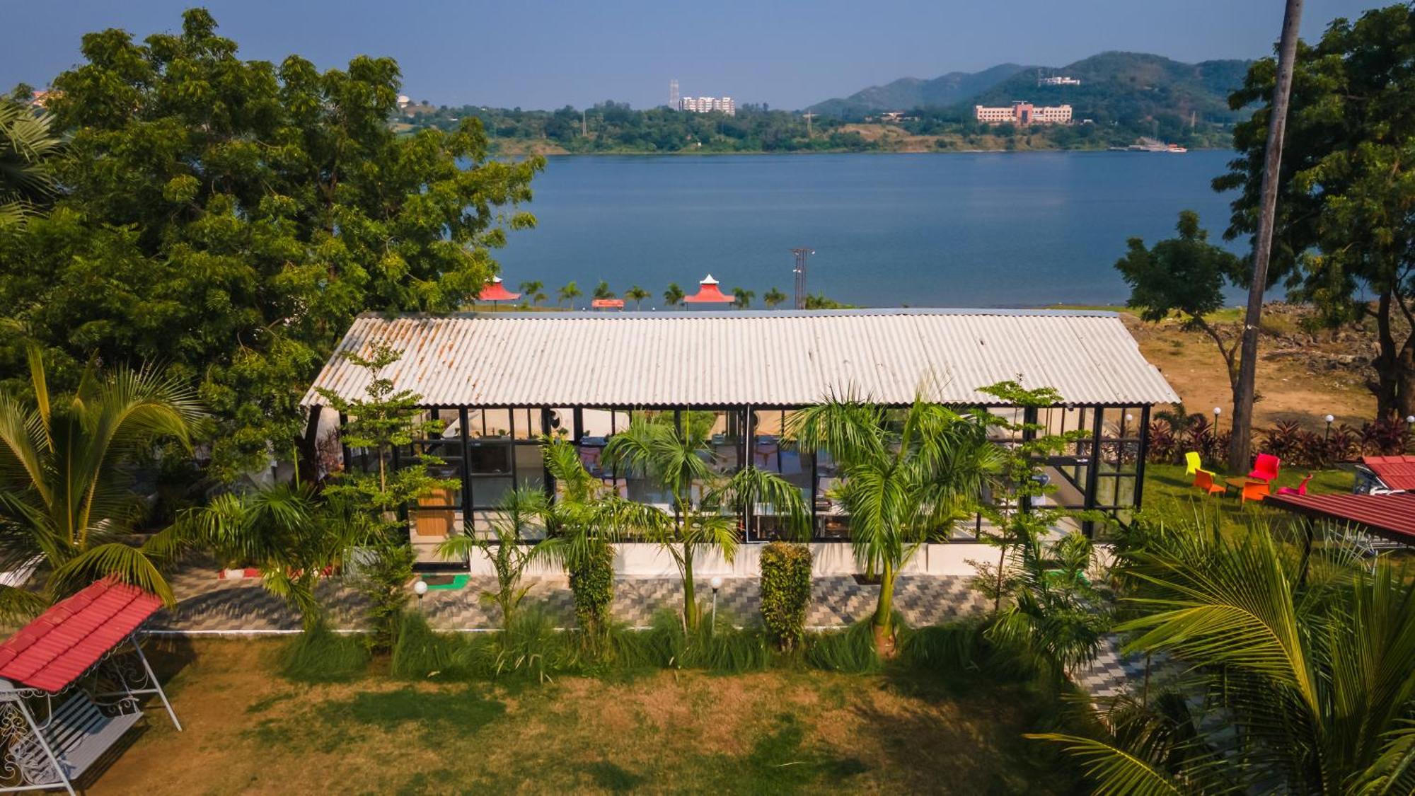 Riverview Tent Resort Kevadia Bagian luar foto